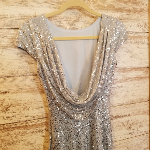 Badgley Mischka- Prom dress - Picture 4 of 5